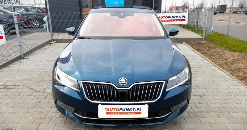 Skoda Superb cena 89900 przebieg: 106299, rok produkcji 2019 z Nekla małe 352